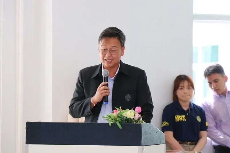 도로 안전 시설 설치 모습