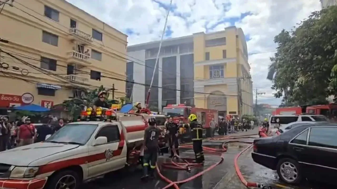 방콕 호텔 화재 현장