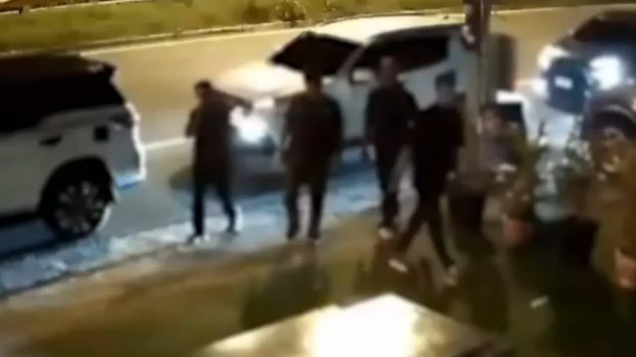 경찰의 성폭행과 금품갈취 폭로