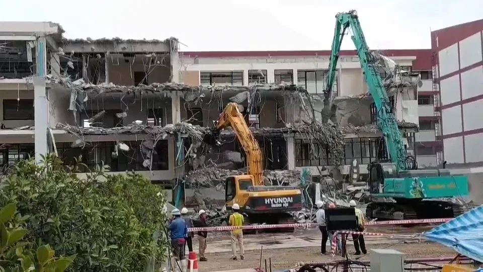 삼센 경찰서 철거 현장