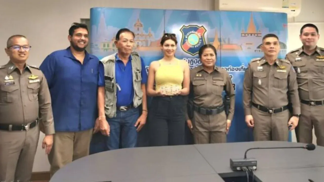 스리랑카 미스 유니버스의 분실 왕관