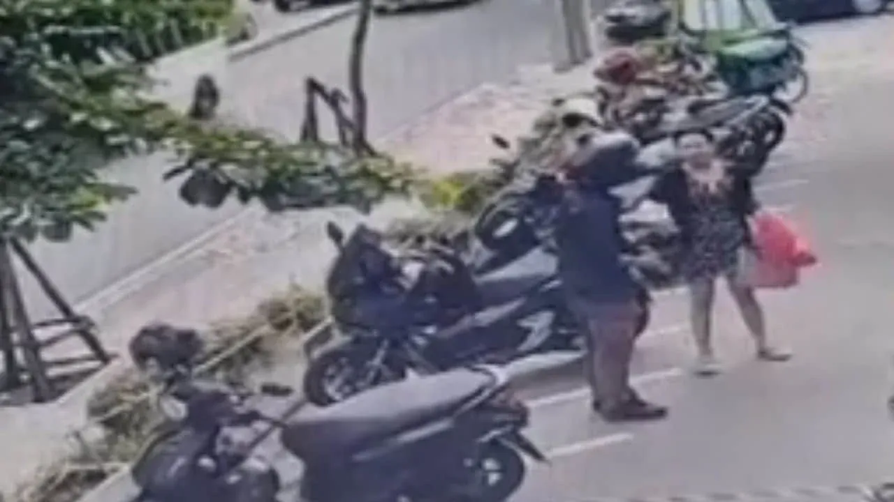 방콕 택시 기사와 승객 간 헬멧 카메라 논쟁