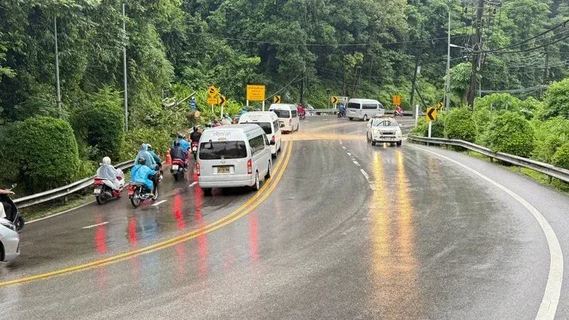 파통 힐 도로 사고 현장