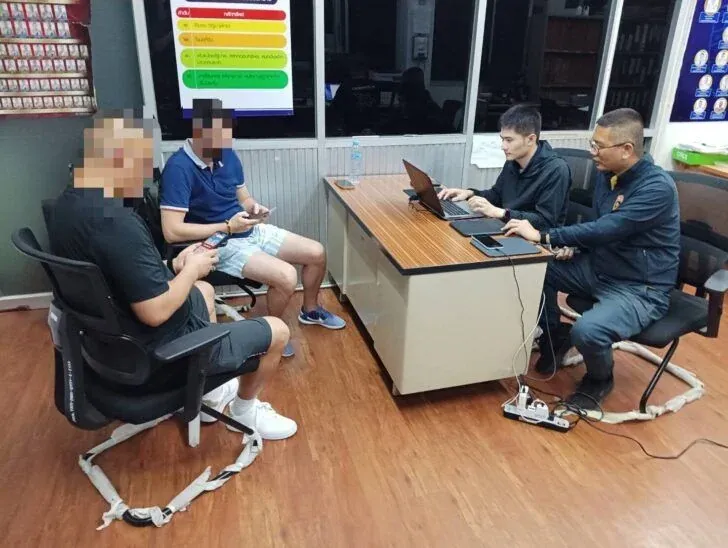 수사 관계자들