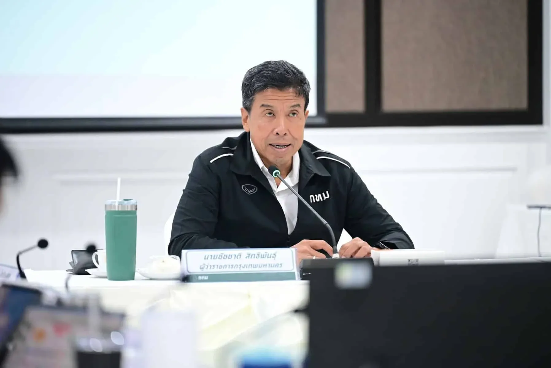 룸피니 공원 보수 공사 현장