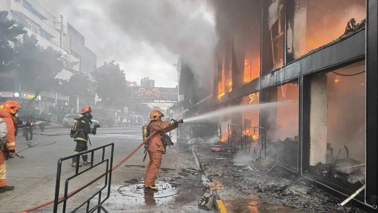 소방대의 진화 작업