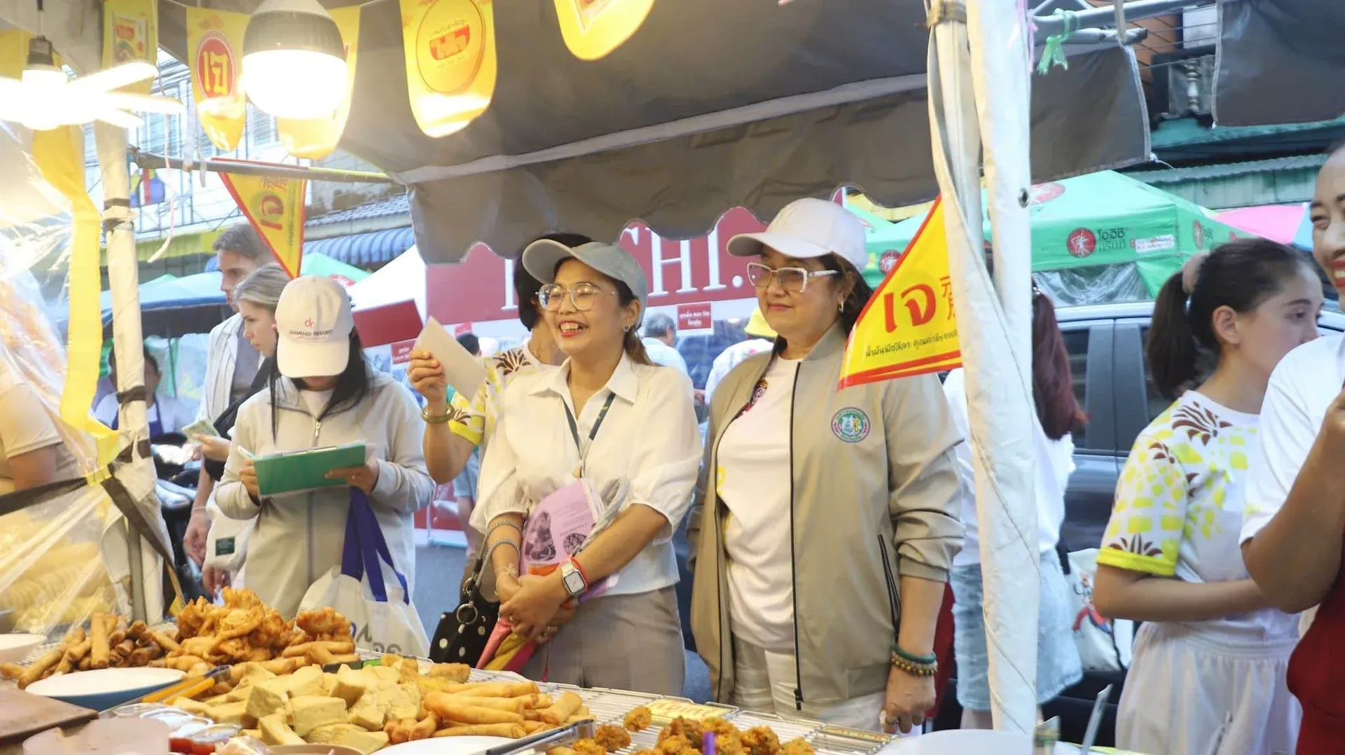 푸켓 채식 축제 노점 점검 현장