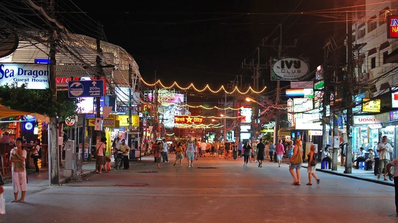 푸껫 방라 로드 야경