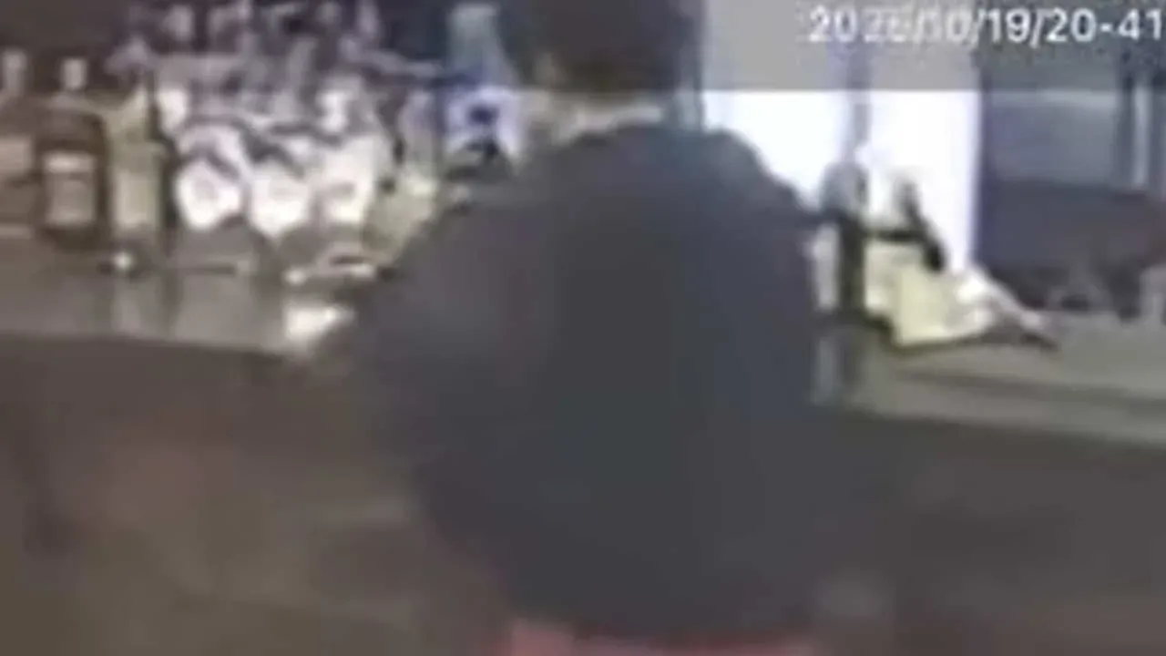 푸껫 레스토랑 절도 사건 CCTV 영상