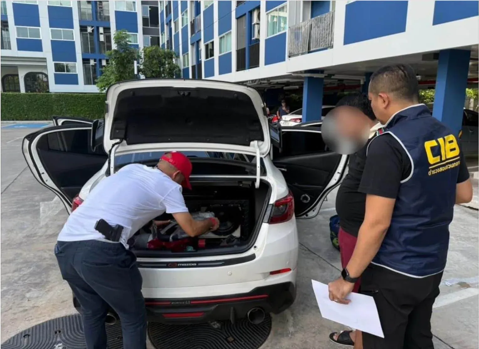 체포된 마약왕 수리야