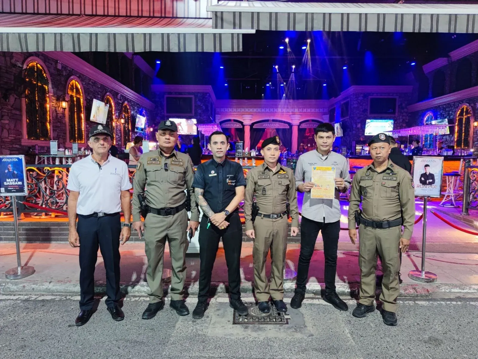 푸껫 음주 단속 현장