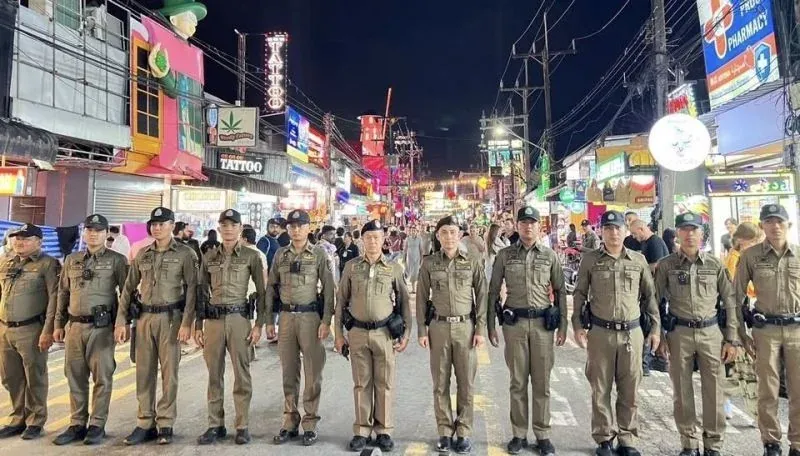 파통 경찰 야간 점검