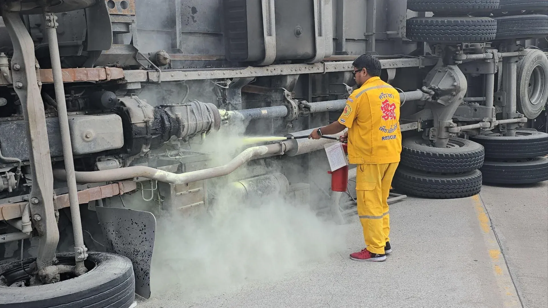 구조 작업 진행 중인 현장
