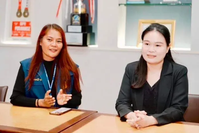 파타야 여권 사무소 회의