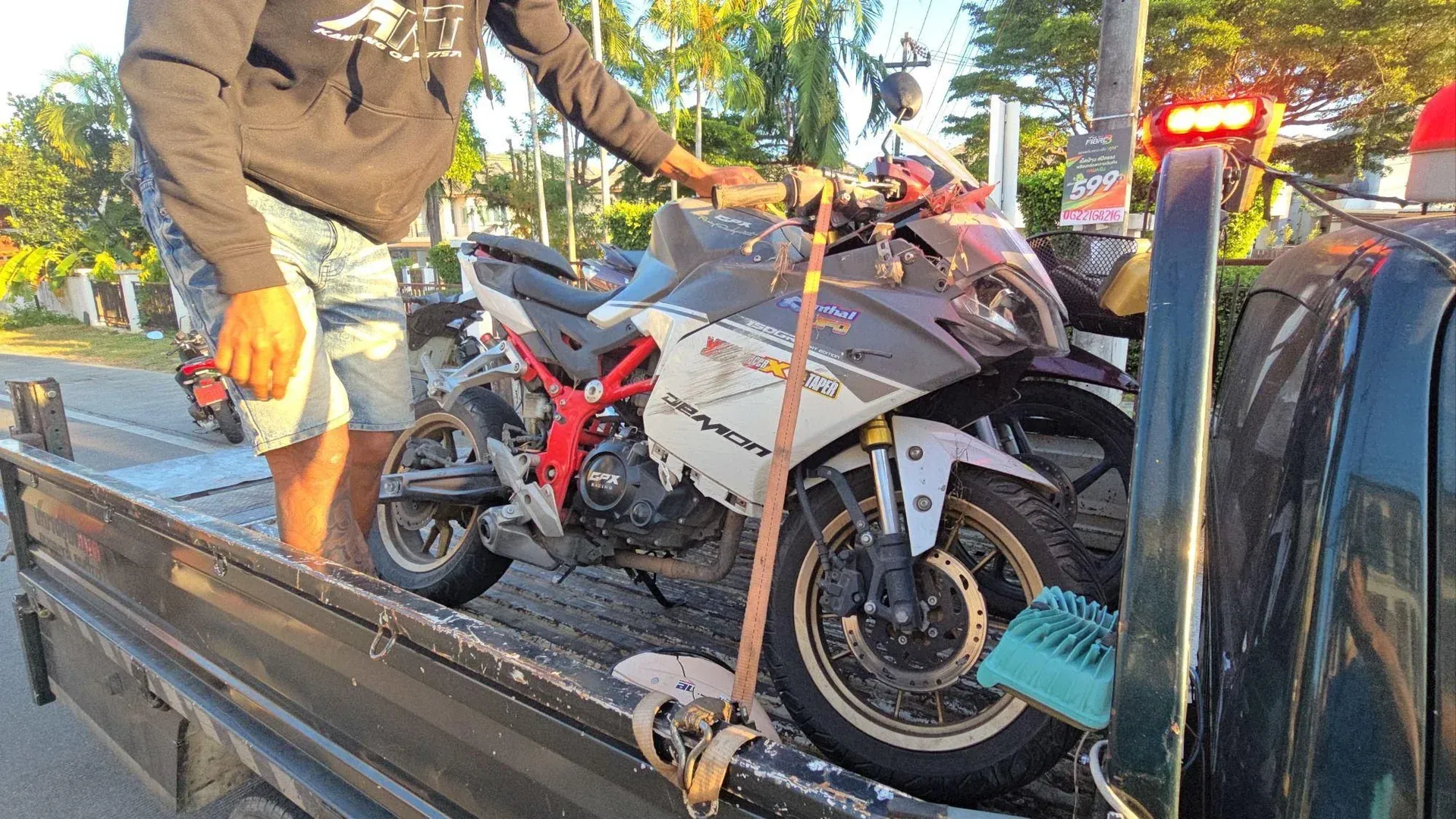 파타야 오토바이 사고 현장