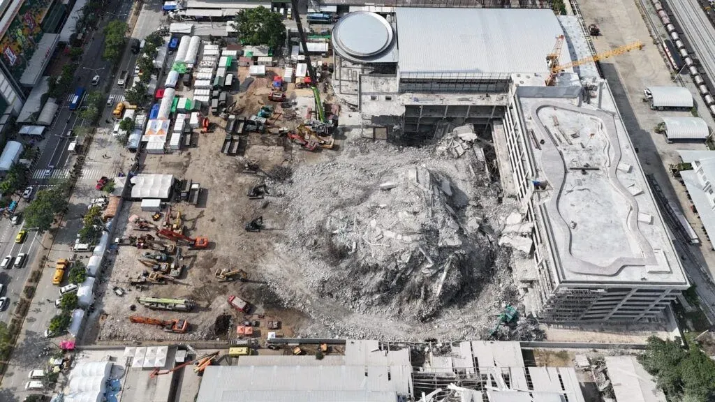 태국 감사원 건물 붕괴 현장 드론 촬영