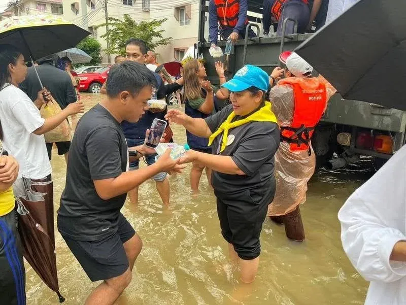 홍수 피해 지역 구호물품