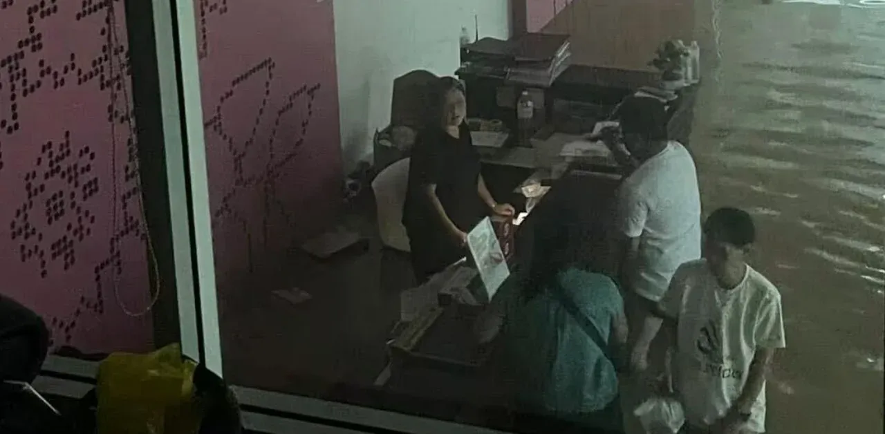 핫야이 호텔 로비