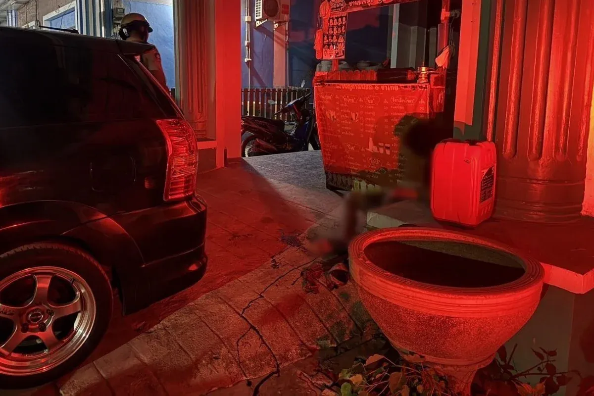 차청사오 침입 절도 현장의 깨진 유리와 혈흔