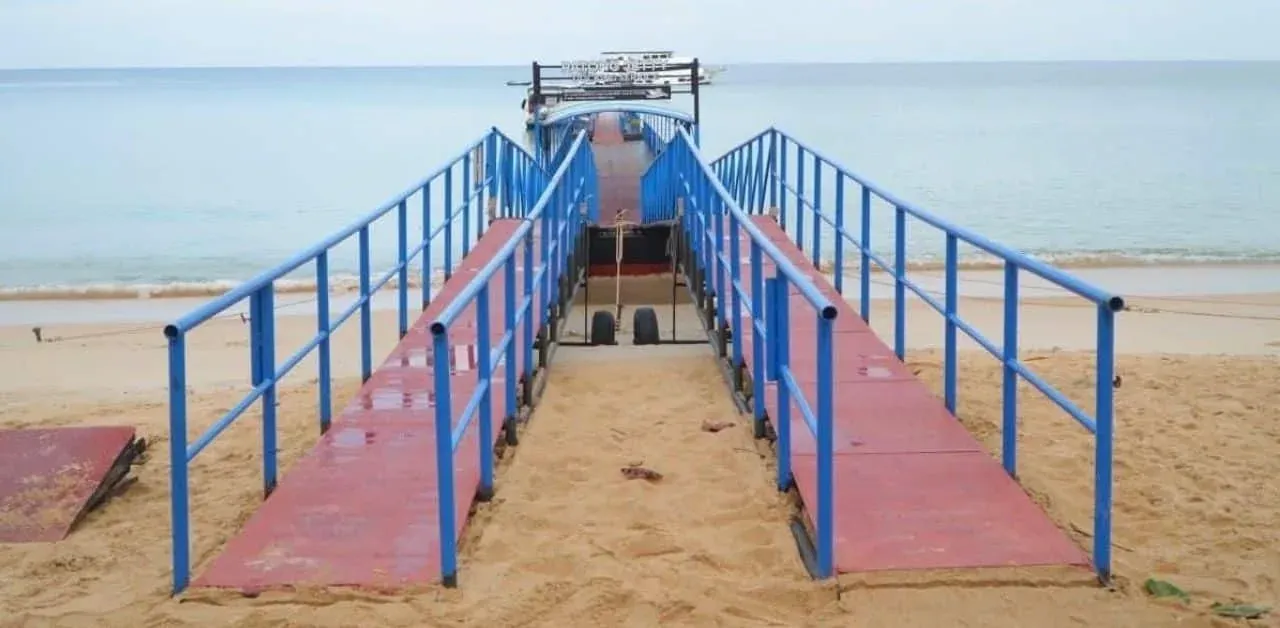 푸켓 공항에서 파통 비치까지 보트 택시