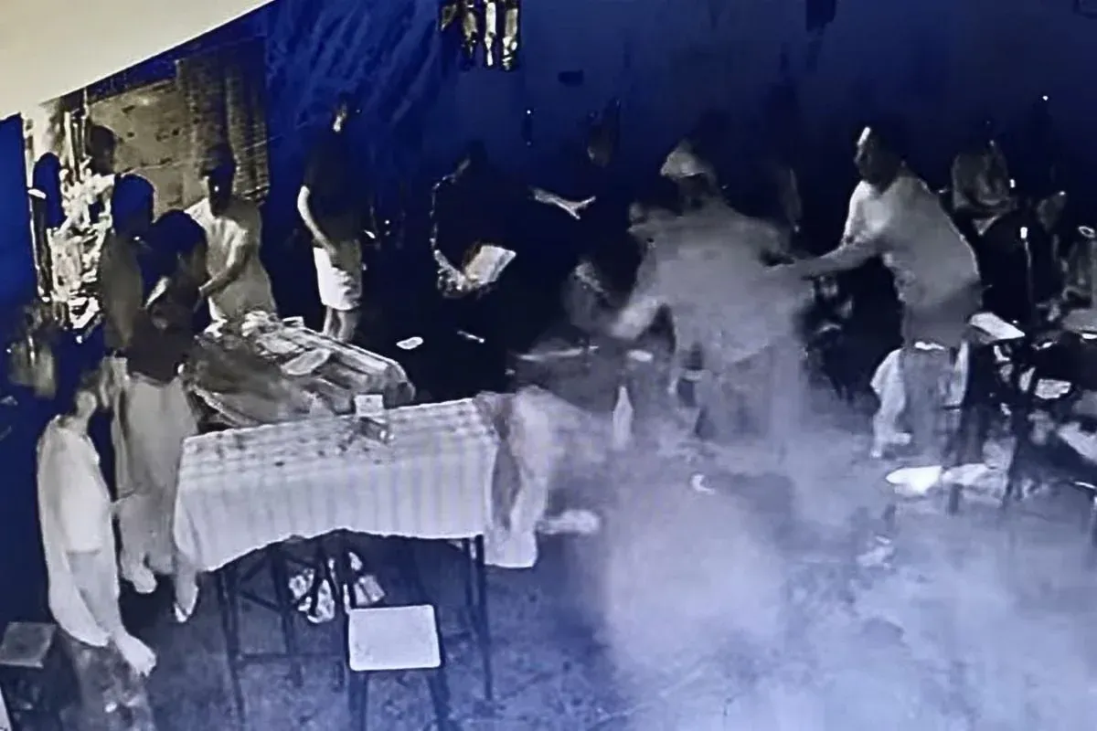 방콕 코미디 클럽 폭행 사건