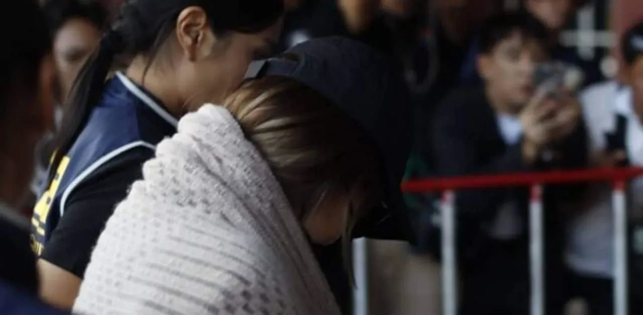 경찰 브리핑 장면