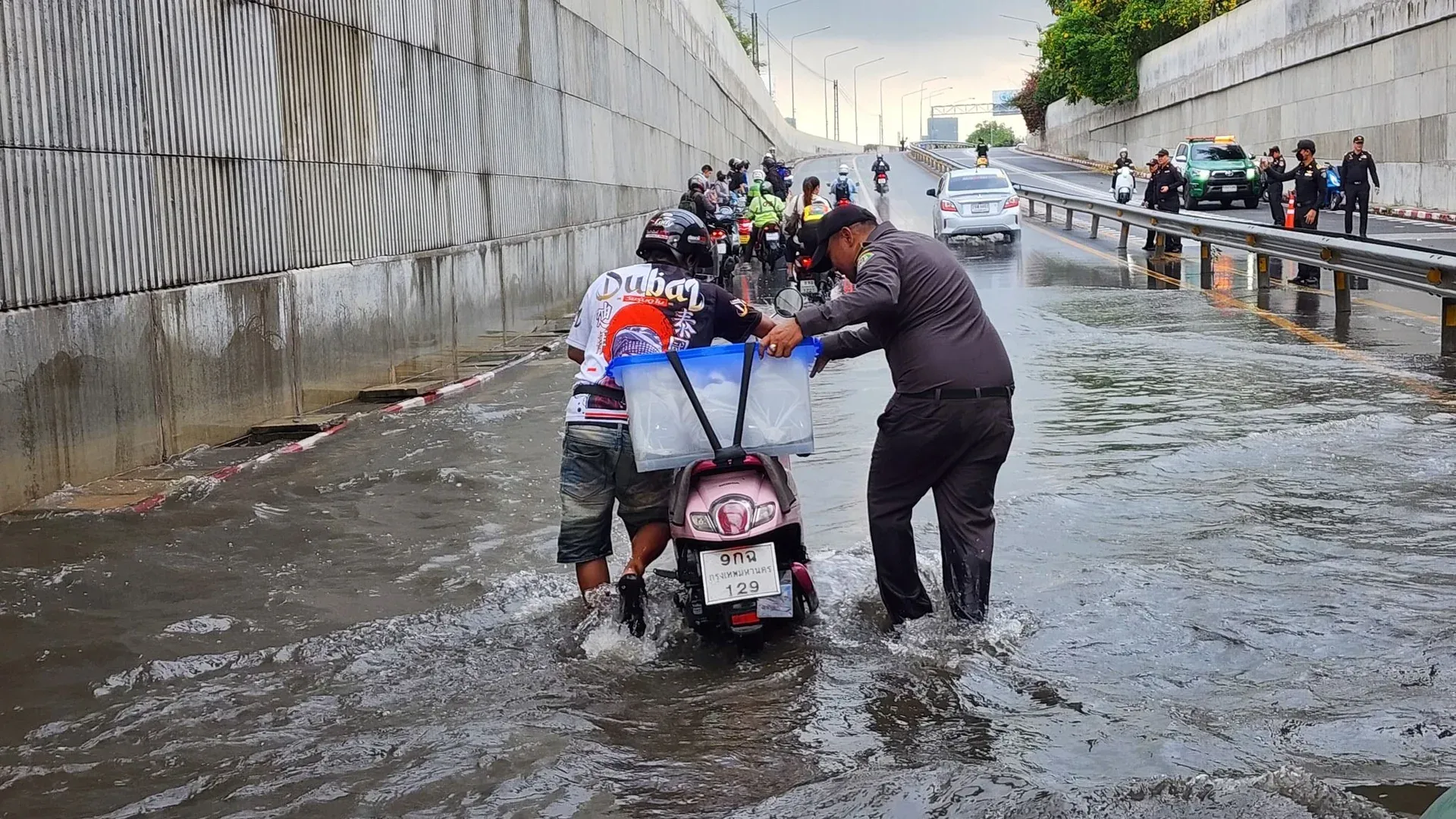 밤 동안의 침수 상황