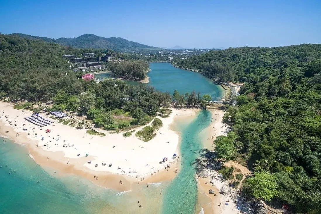 학교 폐교 안내문