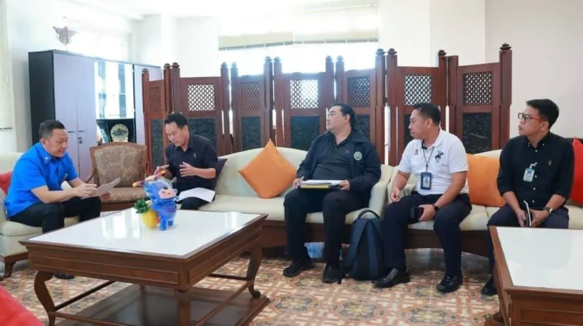 푸껫 지방행정기관 회의