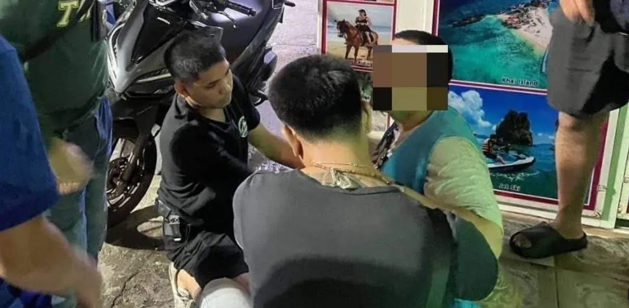 푸켓에서 코카인을 소지한 택시 기사 체포