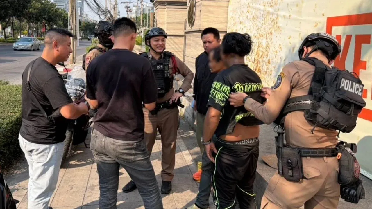 방콕에서 체포된 대포통장 소유자들