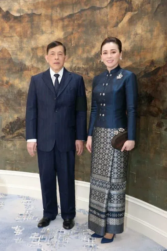 태국 국왕 부부 새해 인사 카드 앞면