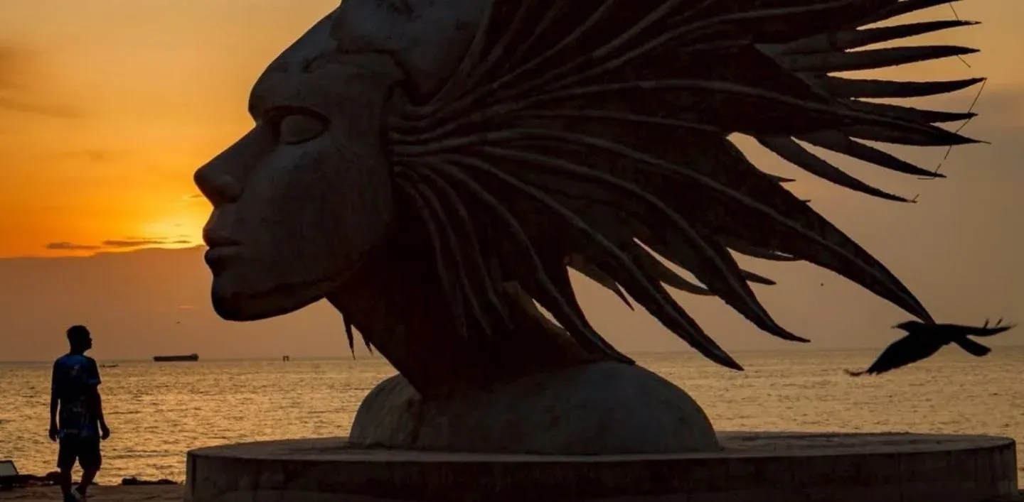 미로 #2 설치 작품