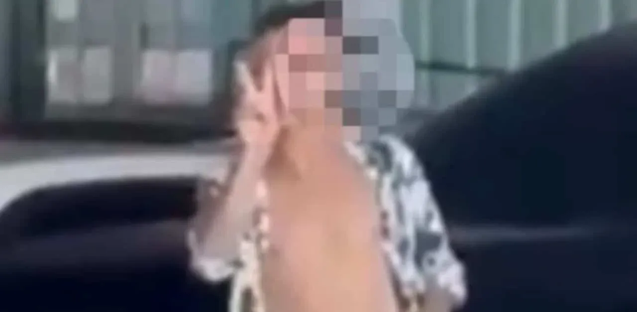 푸켓 공공장소 음란행위 사건