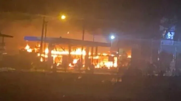 태국 남부 주유소 폭탄 테러 현장