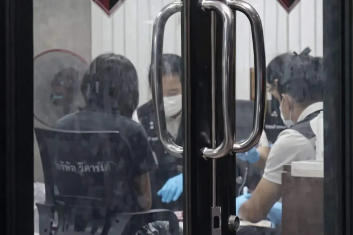 방콕 청소년 총격 사건 관련 이미지