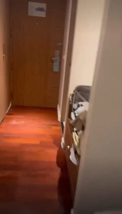 호텔 침입 사건 관련 이미지