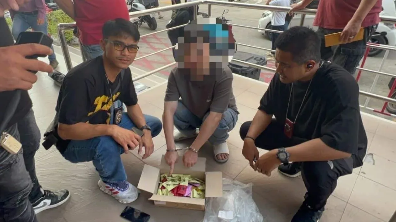 파타야에서 Pod K 판매로 체포된 중국인