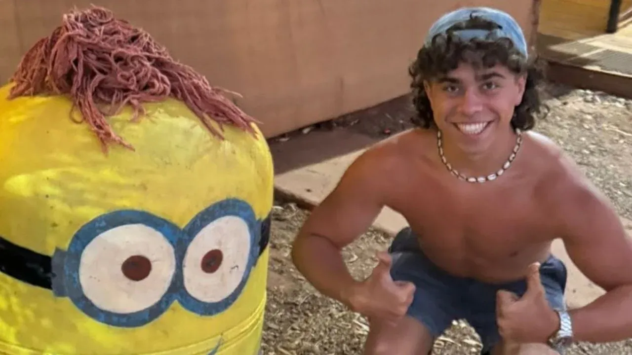 코사무이 오토바이 사고 영국인 피해자 가족 사진