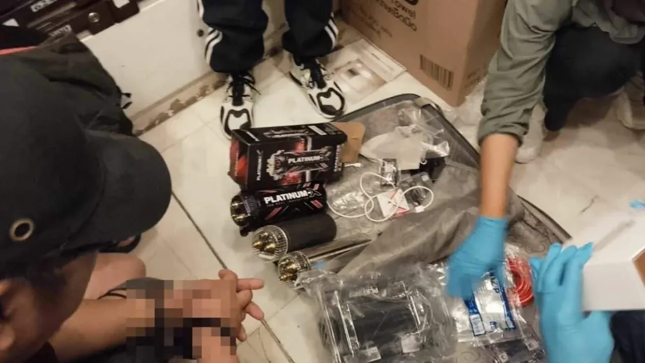 콘덴서에 은닉된 마약