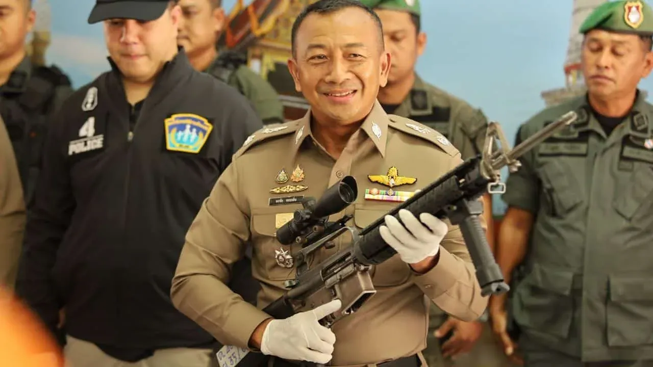 나콘시탐마랏 경찰의 마약 및 무기 단속 성과