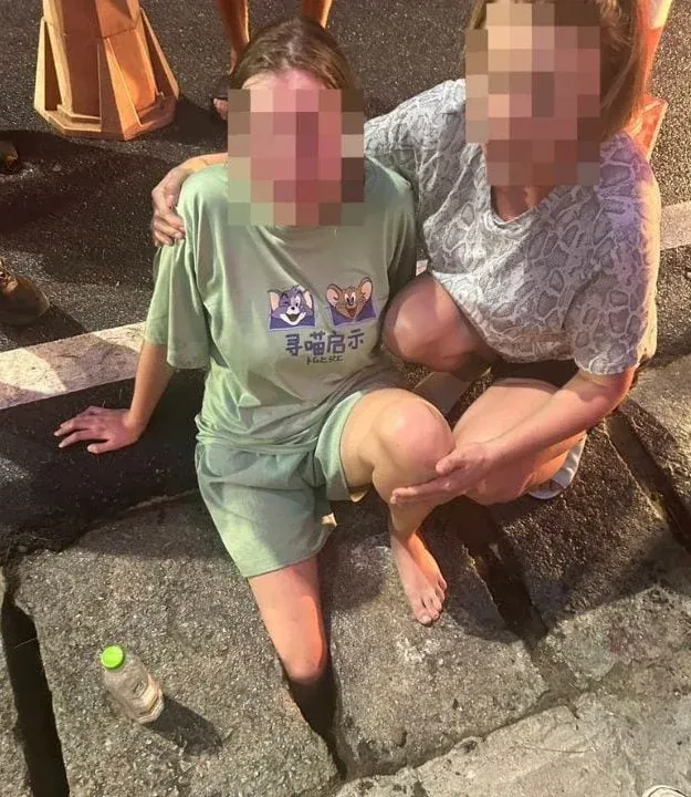 푸켓 나이톤 해변 배수구 구조 현장