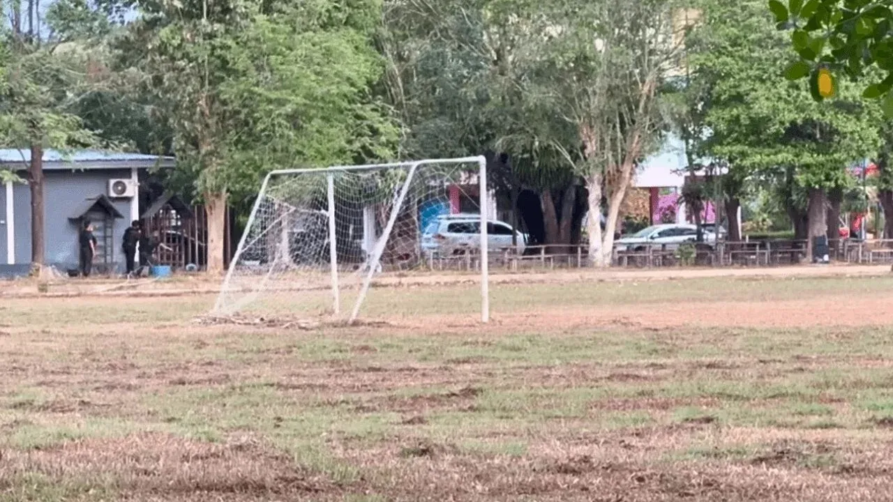 핫야이 학교 총격 사건 현장