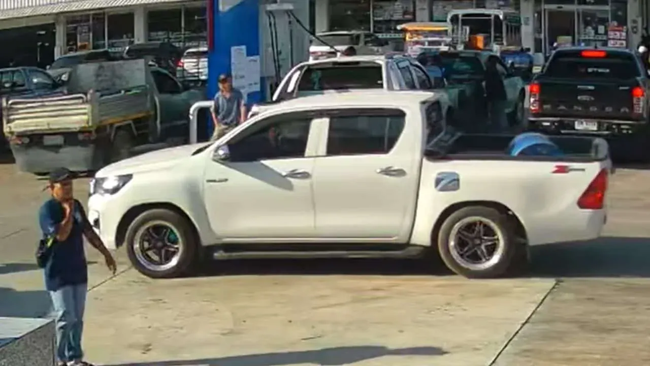 핫야이 주유소 경유 절도 CCTV 영상