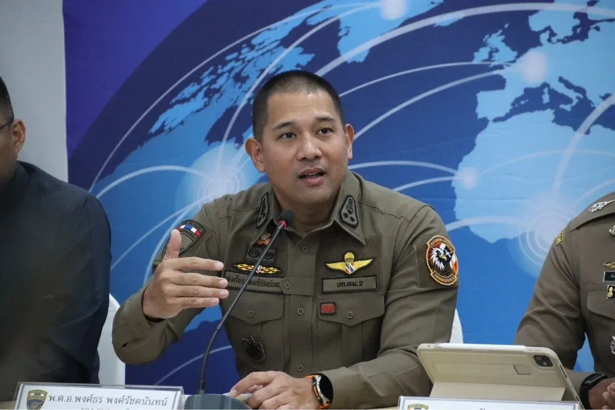 이민국 제2사단 부사령관 퐁톤 퐁랏따나난 경찰대령