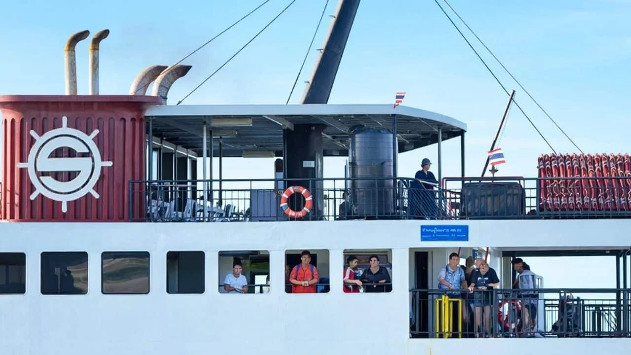 코사무이 코팡안 페리 운항 모습