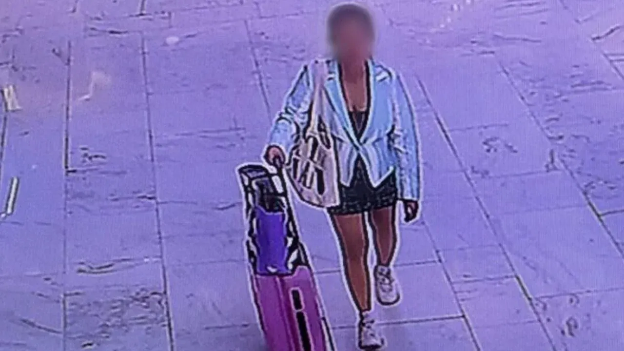 방콕 쇼핑몰 신생아 유기 사건 용의자