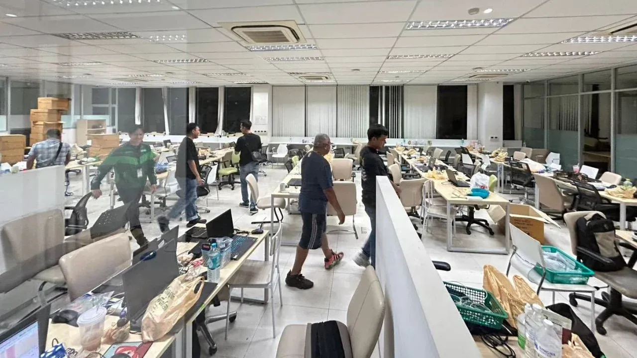 체포된 용의자들