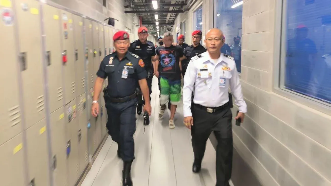 수완나품 공항 보안 요원들의 현장 대응