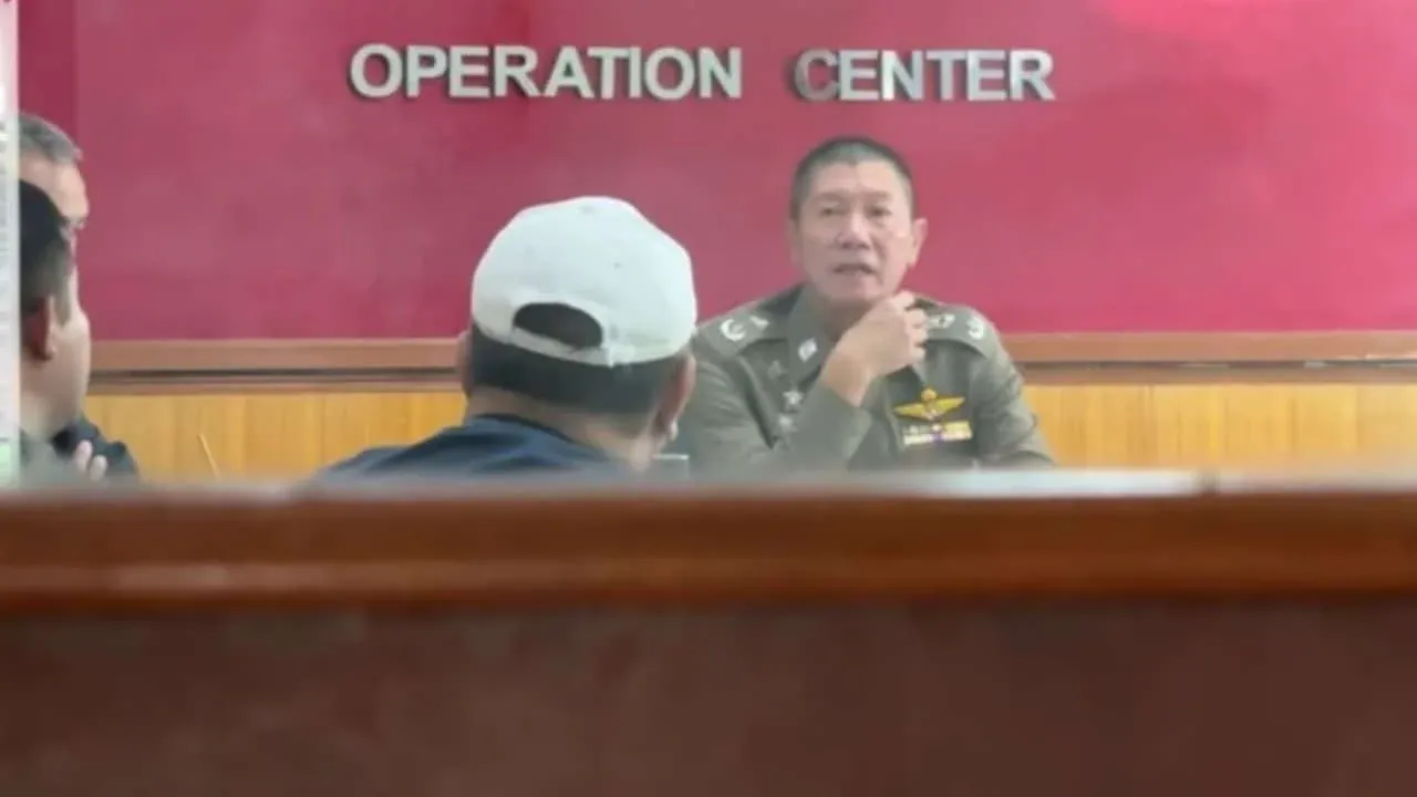 빠뚬타니 경찰 갈취 사건 피해자 관련 보도